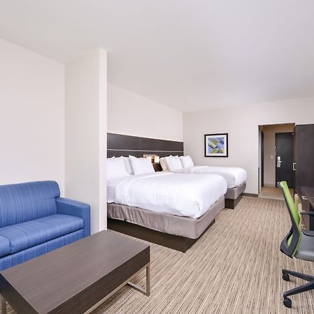 Holiday Inn Express Donaldsonville By Ihg Exterior photo