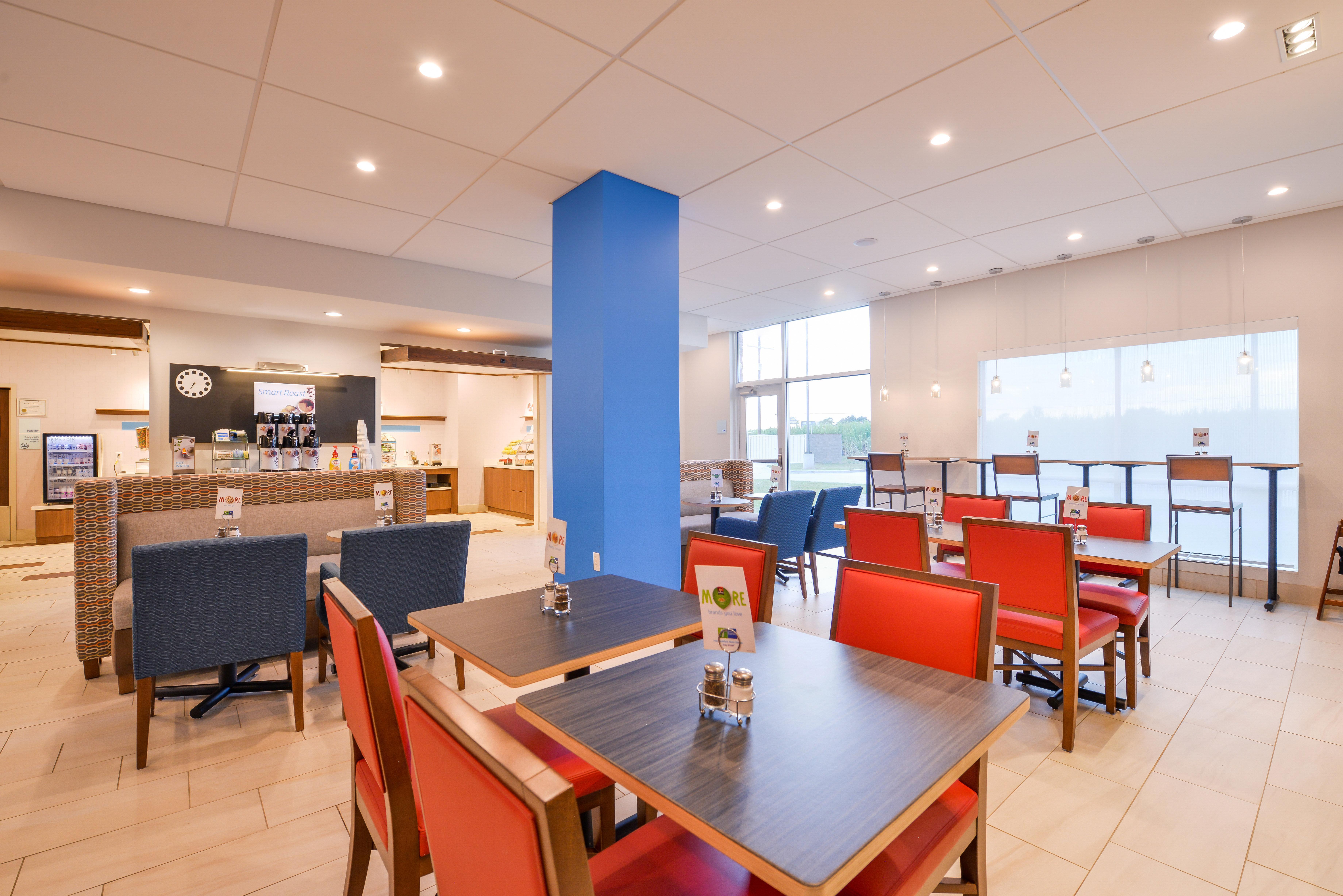 Holiday Inn Express Donaldsonville By Ihg Exterior photo
