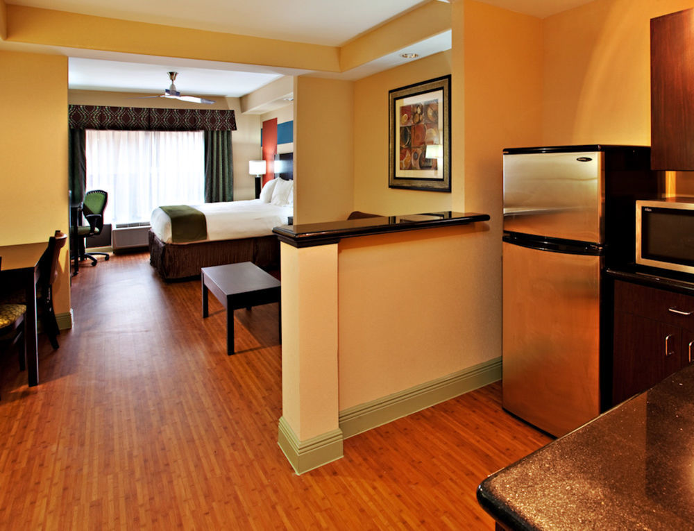 Holiday Inn Express Donaldsonville By Ihg Exterior photo