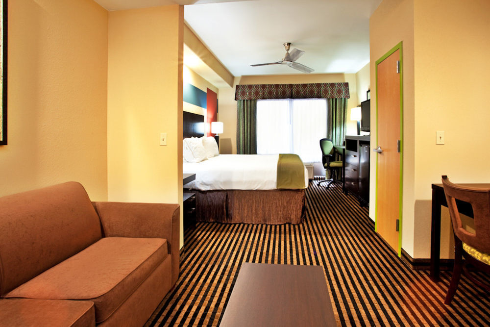 Holiday Inn Express Donaldsonville By Ihg Exterior photo